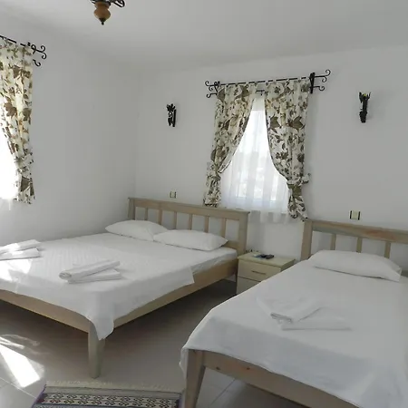 Ada Guest house *